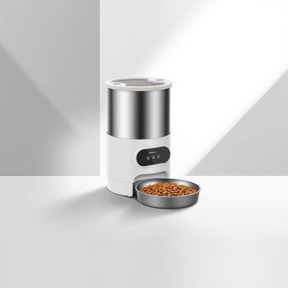 Automatic pet food dispenser